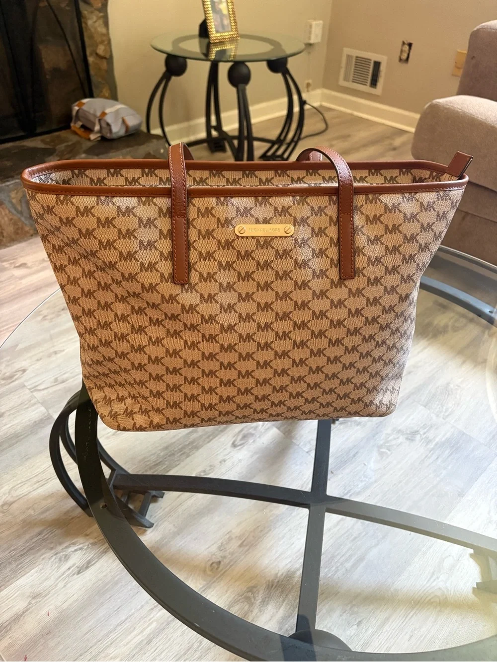 Michael Kors Emry Large  zip tote Tan/Brown MK Logo Tote